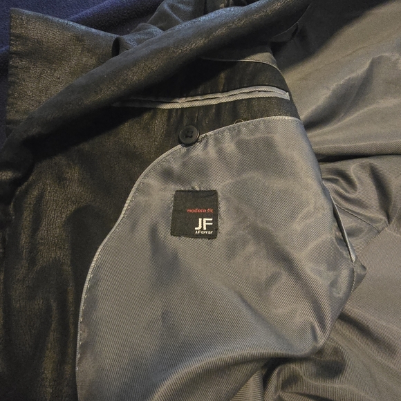 Dark Leather Jacket - Picture 7 of 8